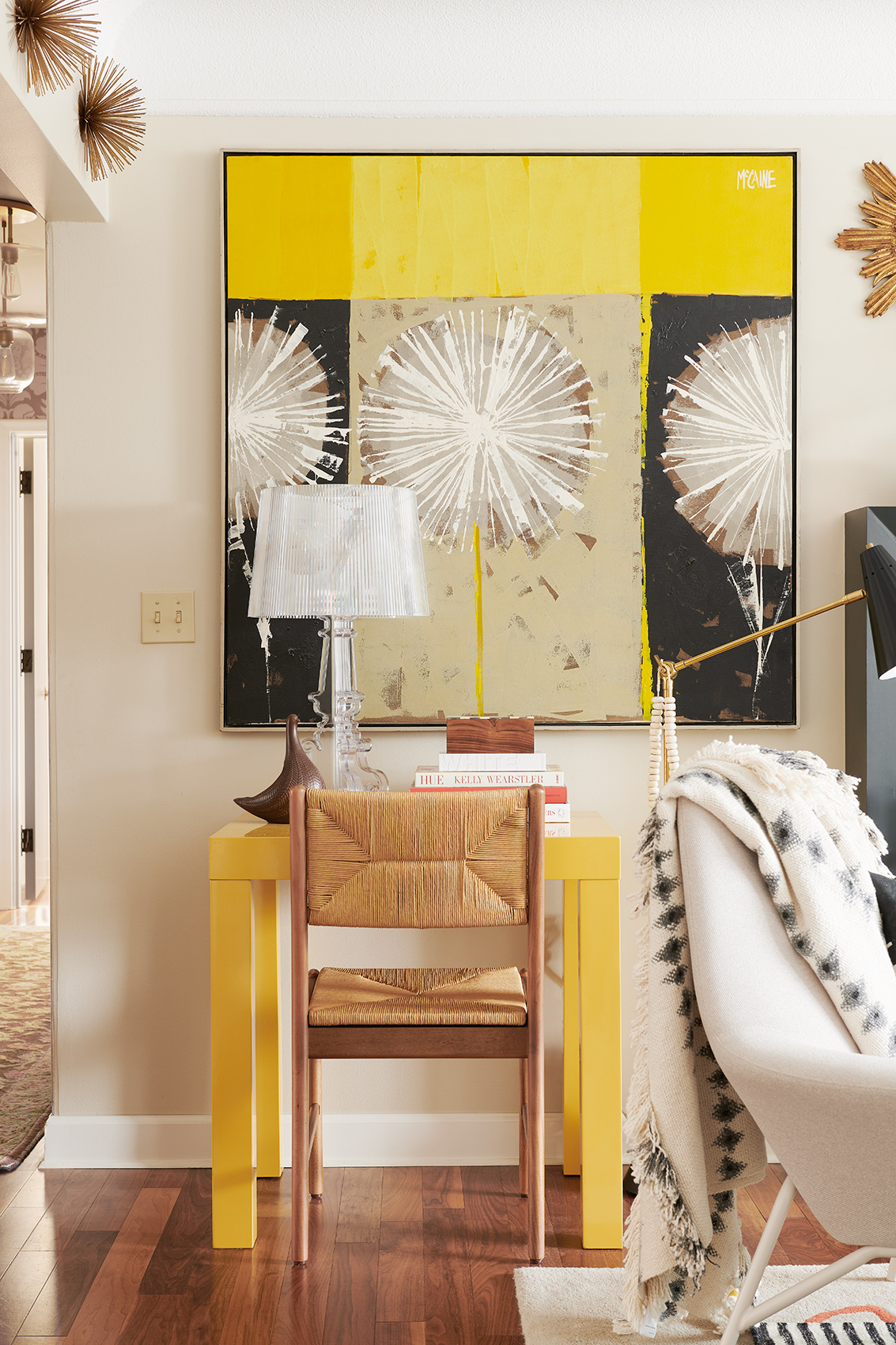 2020_10_25_MSPHome_Detail_LivingroomDesk_0465