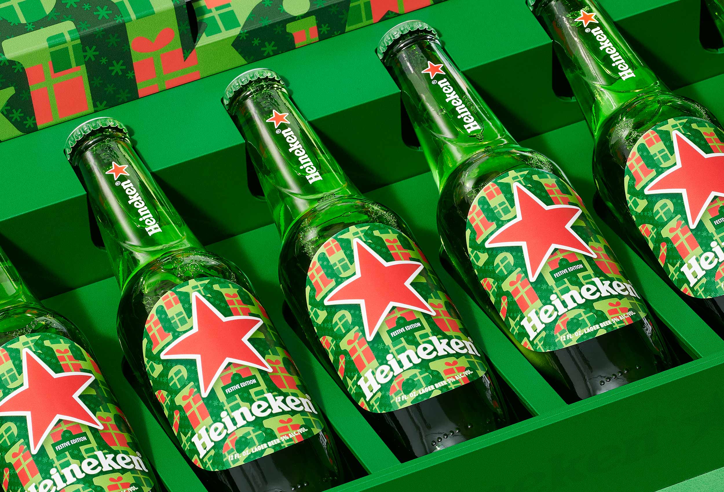 2021_11_Heineken_Detail_BottlesInBox